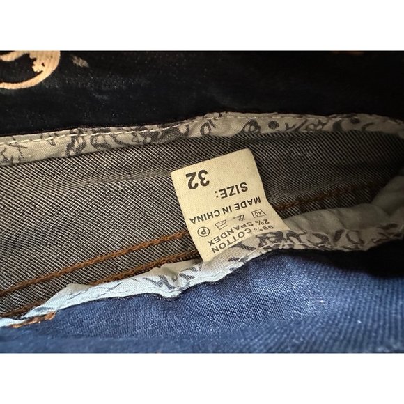 Jeans - Picture 2 of 3